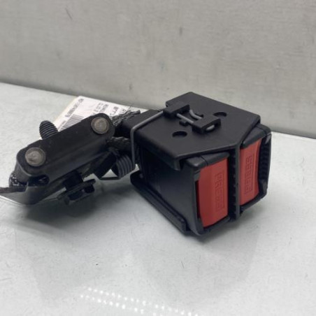 Attache ceinture arriere droit RENAULT CLIO 2 Photo n°1