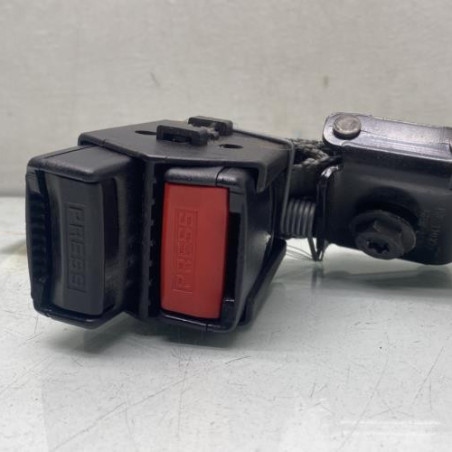 Attache ceinture arriere gauche RENAULT CLIO 2 Photo n°1