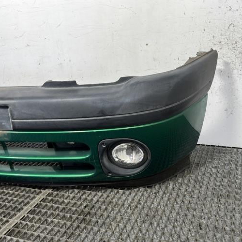 Pare choc avant RENAULT CLIO 2 Photo n°3