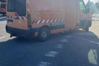 Pivot de moyeu avant gauche RENAULT MASTER 3