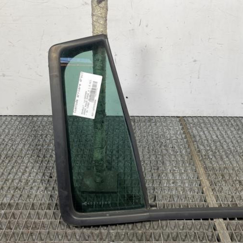 Custode arriere droit (porte) RENAULT GRAND MODUS Photo n°4