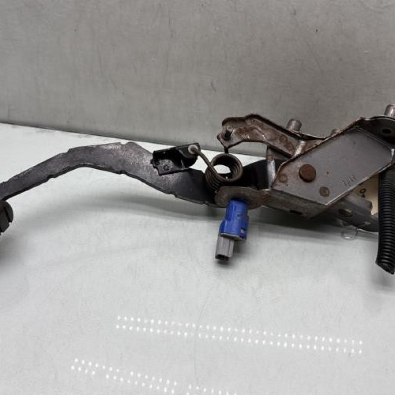 Pedale d'embrayage RENAULT GRAND MODUS Photo n°2