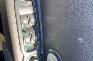 Vitre arriere droit RENAULT GRAND MODUS