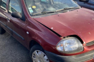 Pare choc avant RENAULT CLIO 2