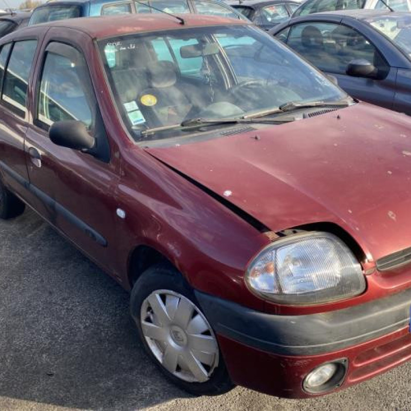 Pare choc avant RENAULT CLIO 2 Photo n°8
