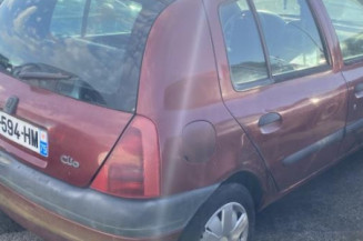 Pare choc avant RENAULT CLIO 2