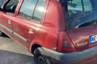 Pare choc avant RENAULT CLIO 2