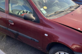 Pare choc avant RENAULT CLIO 2
