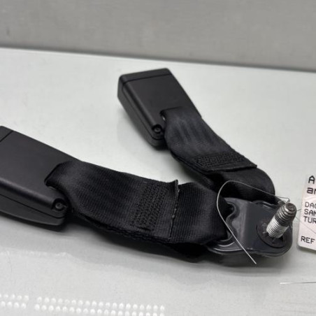 Attache ceinture arriere gauche DACIA SANDERO 2