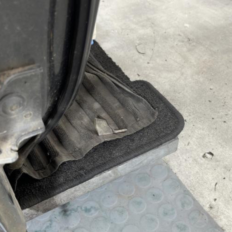 Porte avant droit CITROEN C4 2 Photo n°5