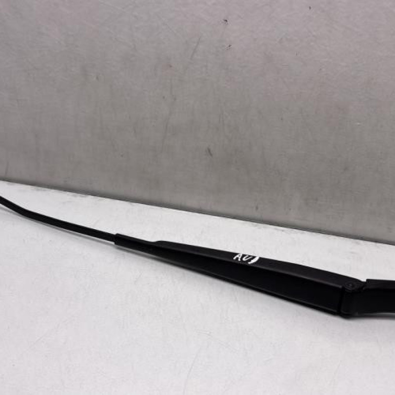 Bras essuie glace avant droit VOLKSWAGEN GOLF 7 Photo n°1