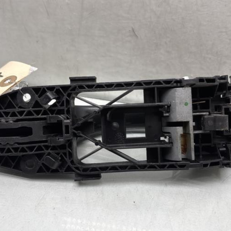 Poignee porte arriere gauche VOLKSWAGEN GOLF 7 Photo n°3