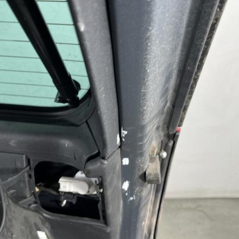 Malle/Hayon arriere CITROEN C4 PICASSO 1 Photo n°8
