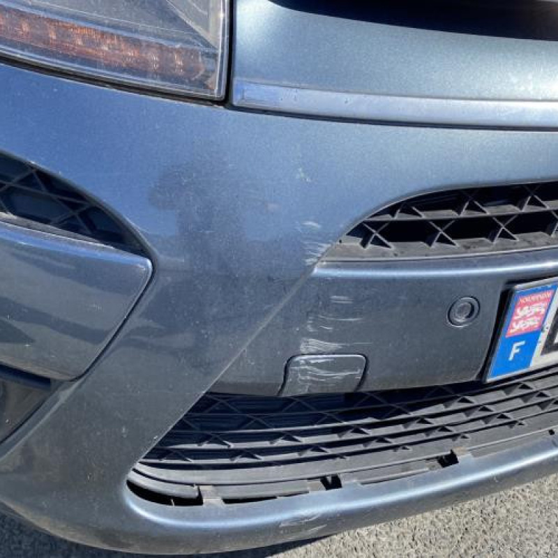 Pare choc avant CITROEN C4 PICASSO 1 Photo n°16