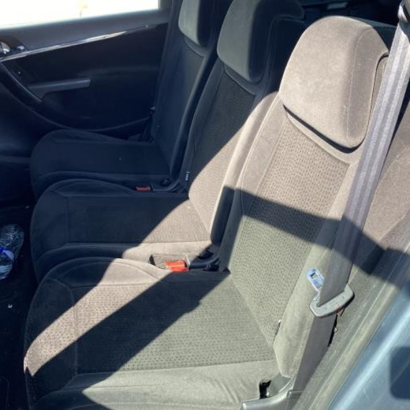 Pare choc avant CITROEN C4 PICASSO 1 Photo n°20