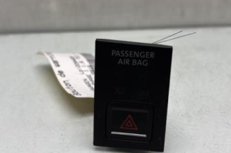 Bouton de warning VOLKSWAGEN GOLF 7 Photo n°1