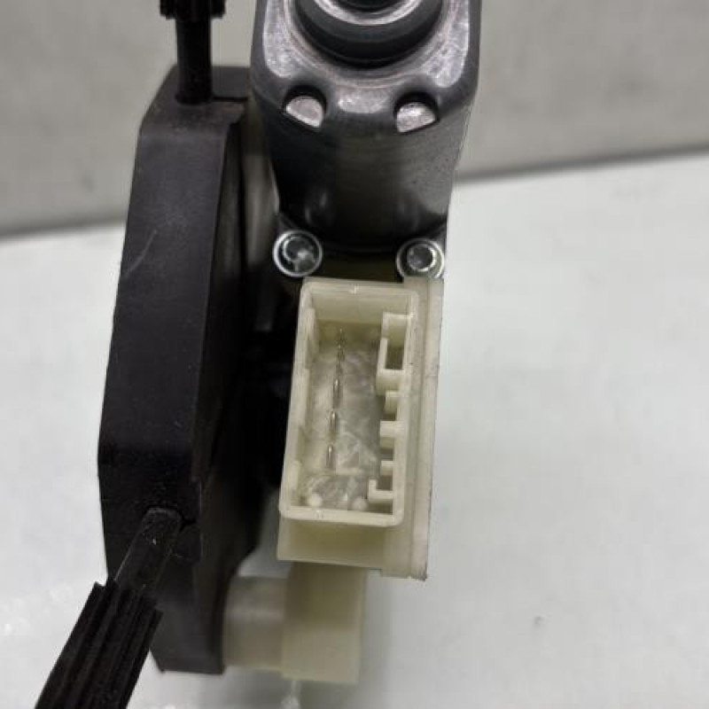 Leve vitre electrique arriere gauche VOLKSWAGEN GOLF 7 Photo n°3