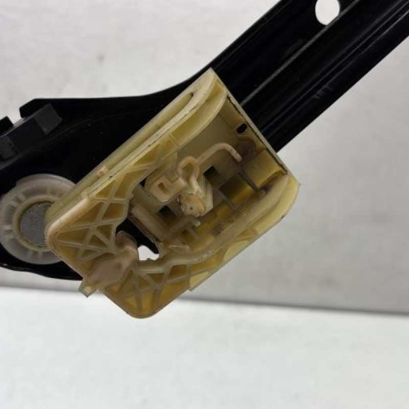 Leve vitre electrique avant gauche VOLKSWAGEN GOLF 7 Photo n°2