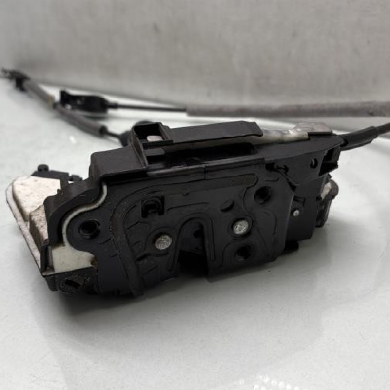 Serrure arriere droit VOLKSWAGEN GOLF 7 Photo n°1