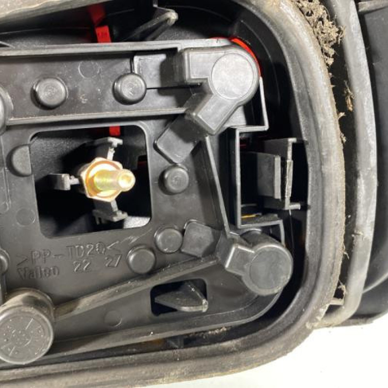 Feu arriere principal gauche (feux) PEUGEOT 306 Photo n°4