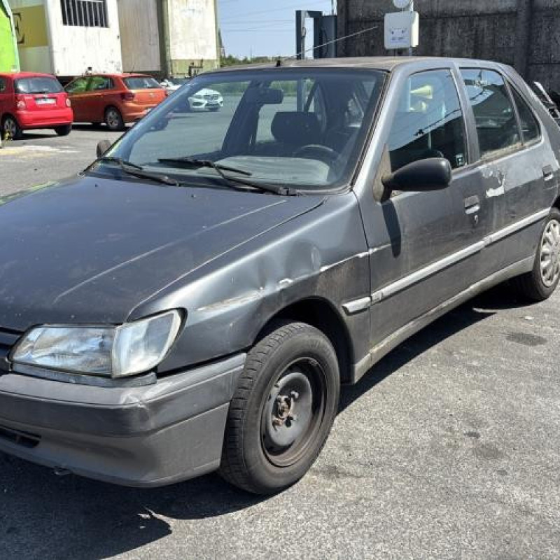 Feu arriere principal gauche (feux) PEUGEOT 306 Photo n°6