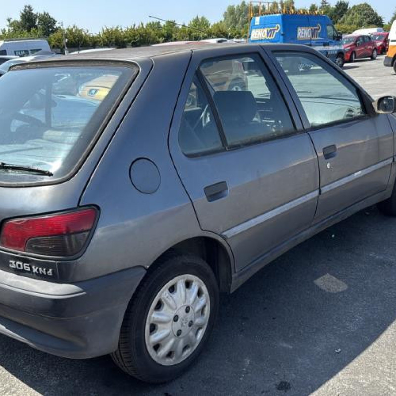 Feu arriere principal gauche (feux) PEUGEOT 306 Photo n°8