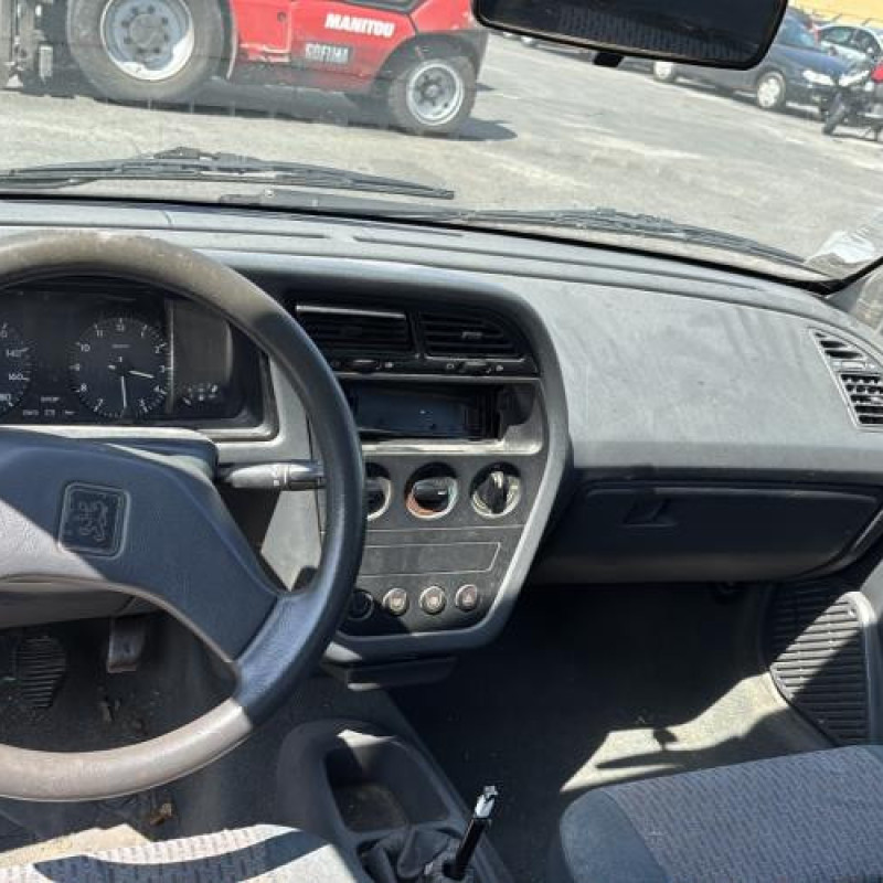 Feu arriere principal gauche (feux) PEUGEOT 306 Photo n°13