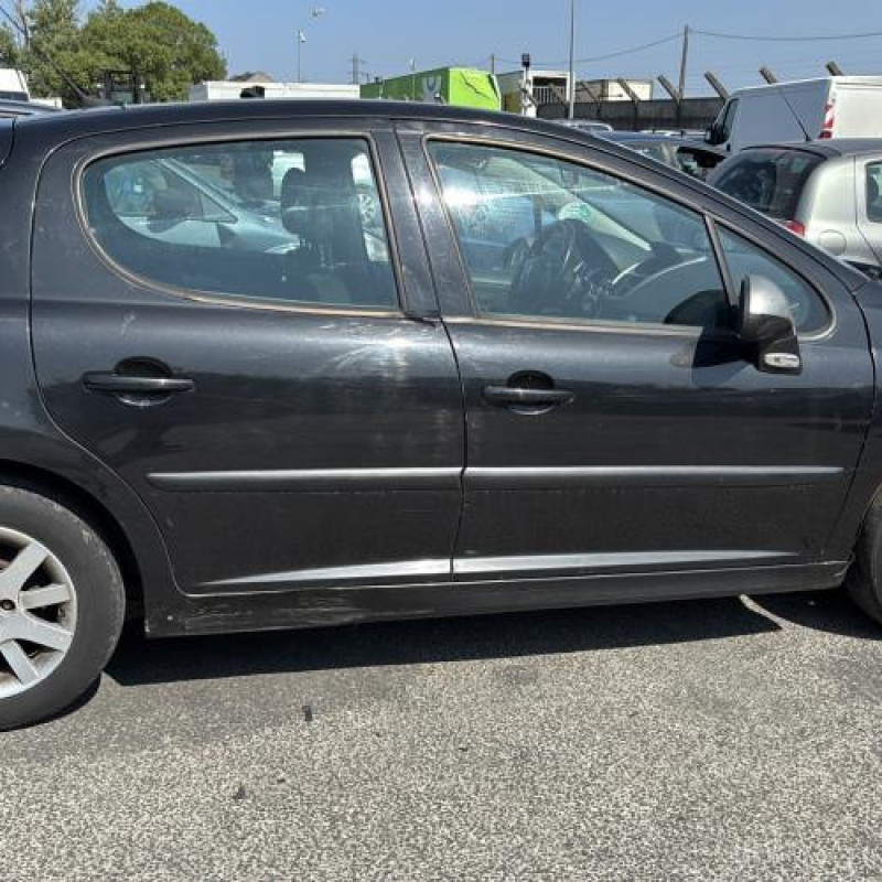Pare choc arriere PEUGEOT 207 Photo n°13