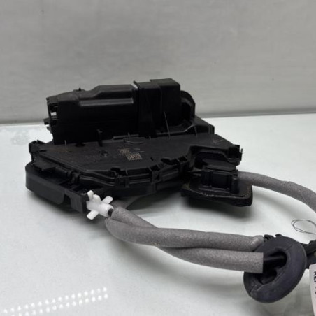 Serrure arriere droit VOLKSWAGEN TOURAN 3