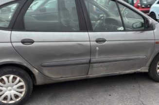 Pivot de moyeu avant droit RENAULT SCENIC 1