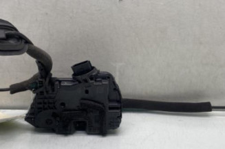 Serrure arriere droit RENAULT CLIO 4