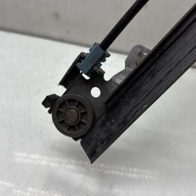 Leve vitre electrique avant gauche CITROEN SAXO Photo n°5