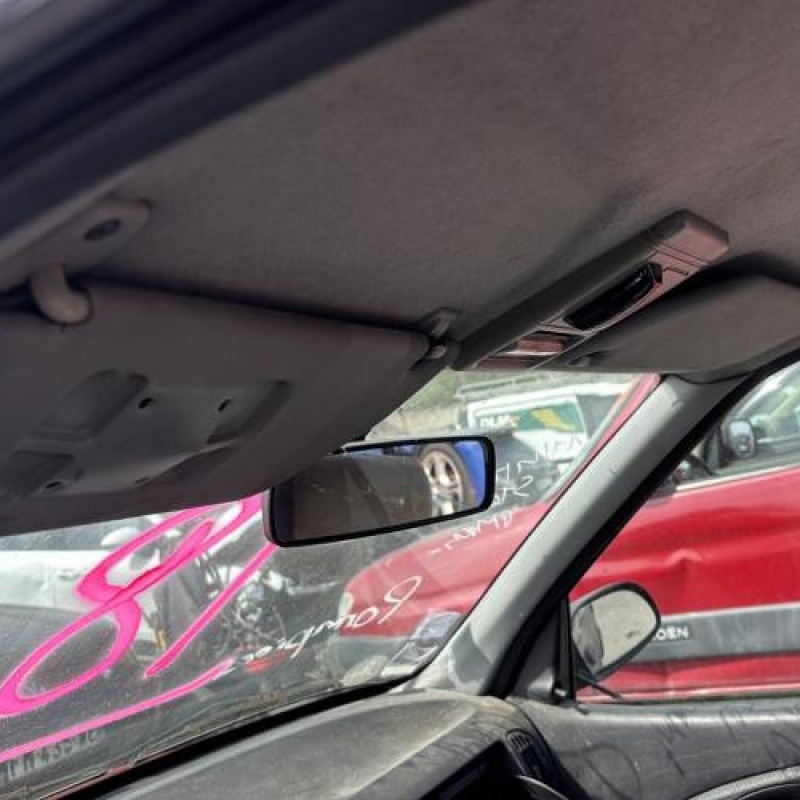 Serrure arriere gauche CITROEN SAXO Photo n°18