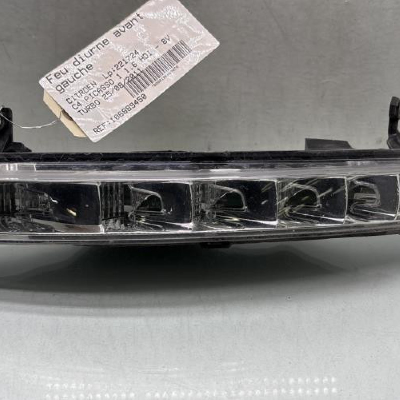 Feu diurne avant gauche CITROEN C4 PICASSO 1 Photo n°1