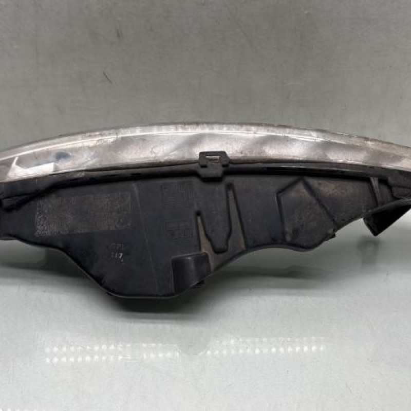 Feu diurne avant gauche CITROEN C4 PICASSO 1 Photo n°2