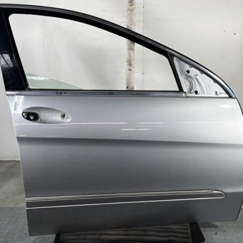 Porte avant droit MERCEDES CLASSE R 251 Photo n°1