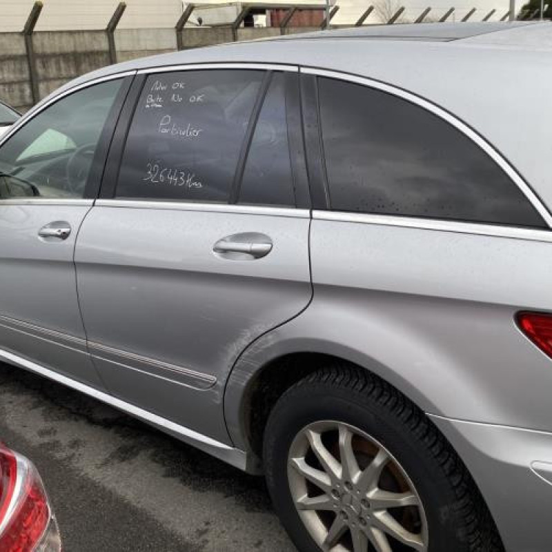 Poignee porte arriere droit MERCEDES CLASSE R 251 Photo n°12