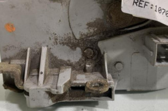 Serrure avant droit PEUGEOT 406