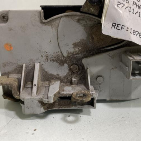 Serrure avant droit PEUGEOT 406