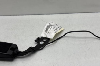 Attache ceinture arriere gauche PEUGEOT 5008 1 Photo n°1