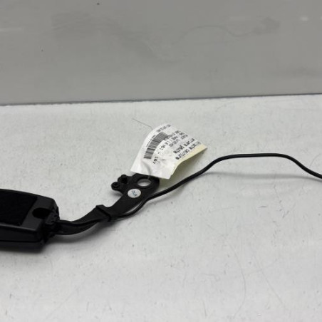 Attache ceinture arriere gauche PEUGEOT 5008 1 Photo n°1