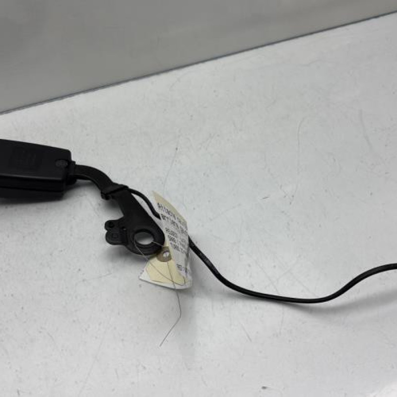 Attache ceinture arriere gauche PEUGEOT 5008 1 Photo n°7