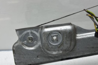 Leve vitre electrique avant gauche PEUGEOT 5008 1