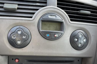 Poignee porte avant gauche RENAULT GRAND SCENIC 2