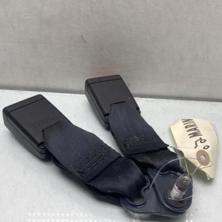 Attache ceinture arriere droit DACIA SANDERO 2