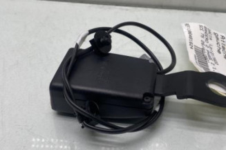 Attache ceinture avant gauche DACIA SANDERO 2