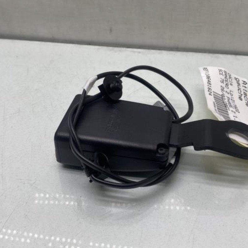Attache ceinture avant gauche DACIA SANDERO 2 Photo n°4