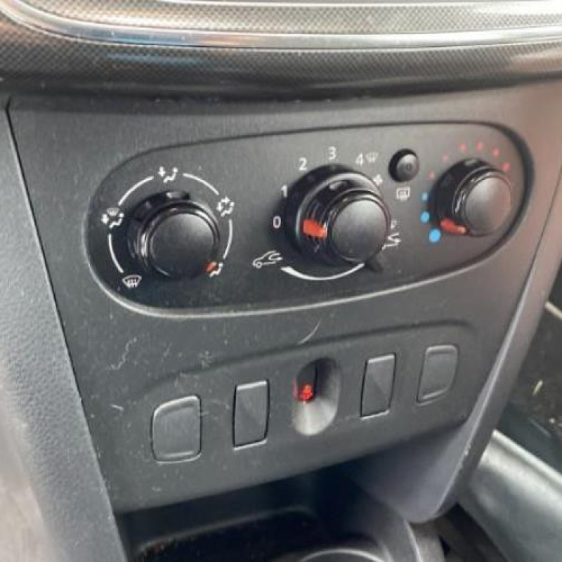 Attache ceinture arriere droit DACIA SANDERO 2 Photo n°19