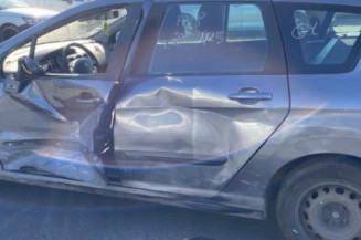 Pare choc avant PEUGEOT 308 1 SW