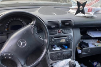 Serrure avant gauche MERCEDES CLASSE C 203